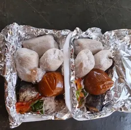 Donkonou avec sauce crue avec poissons
